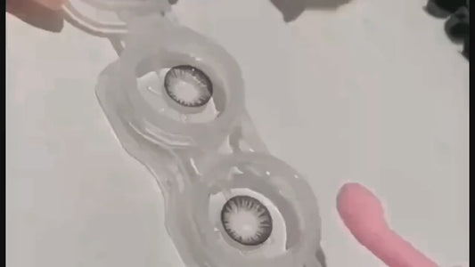 Contactlensapplicator met zachte tip